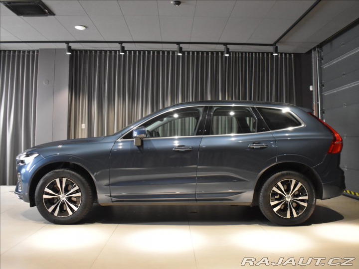 Volvo XC60 2,0 B4 AWD Momentum Bezkl 2021