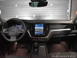 Volvo XC60 2,0 B4 AWD Momentum Bezkl 2021
