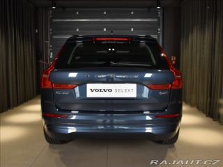 Volvo XC60 2,0 B4 AWD Momentum Bezkl 2021