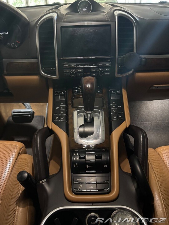 Porsche Cayenne 4,8 V8 , Panorama,Bose 2011