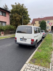 Volkswagen Transporter 2,5 T4 9 míst 2000