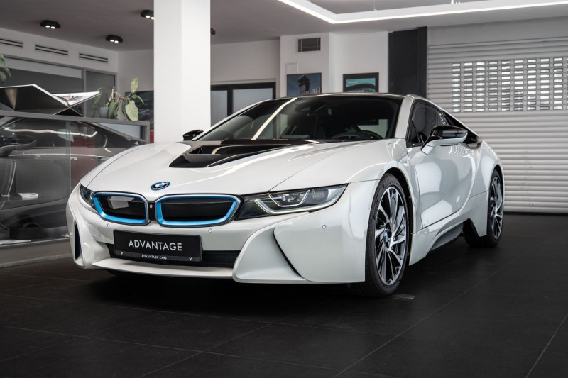 BMW i8 