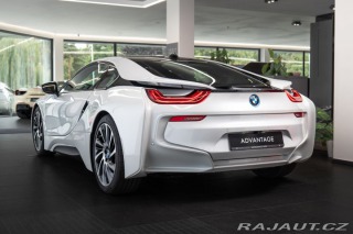 BMW i8  2015