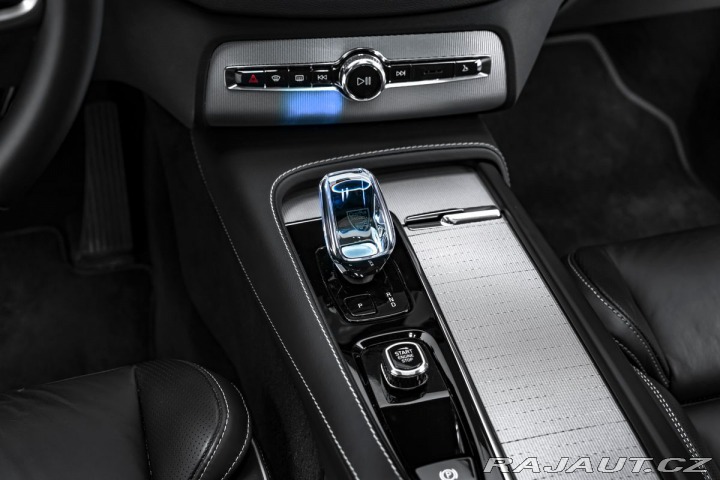 Volvo XC90 CZ, záruka do 02/2027! 2023