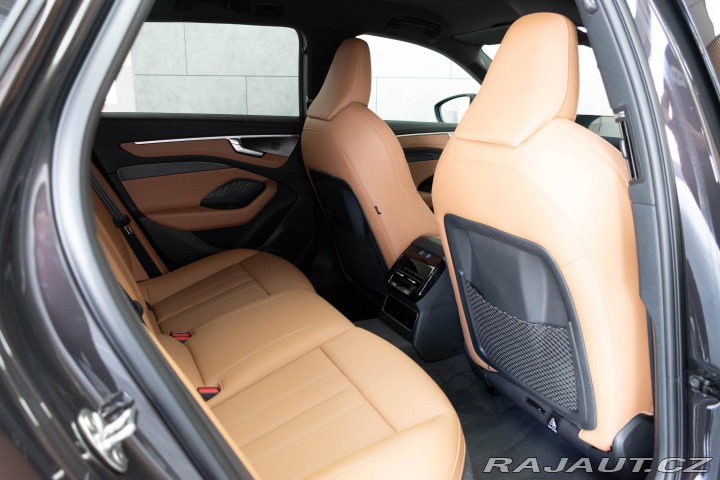 Audi A6 3.0 TFSI 4x4 S-LINE*VZDUC 2025