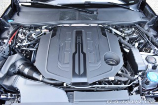 Audi A6 3.0 TFSI 4x4 S-LINE*VZDUC 2025