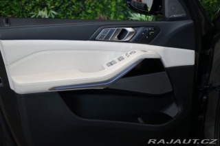 BMW X7 M50i*6-MÍST*NEZ.TOP*ZÁRUK 2022