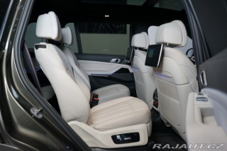 BMW X7 M50i*6-MÍST*NEZ.TOP*ZÁRUK 2022