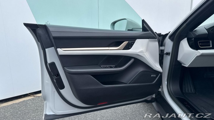 Porsche Taycan 4S Cross Turismo 2022