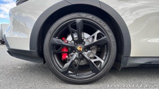 Porsche Taycan 4S Cross Turismo 2022