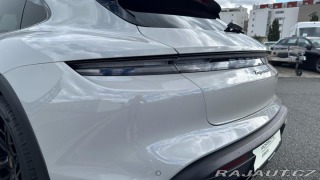 Porsche Taycan 4S Cross Turismo 2022
