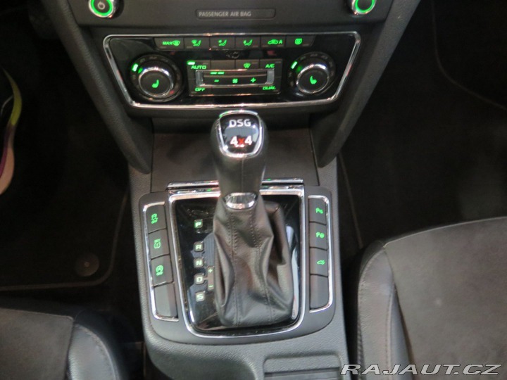 Škoda Superb 2.0TDI,4x4,DPH,top výbav, 2013
