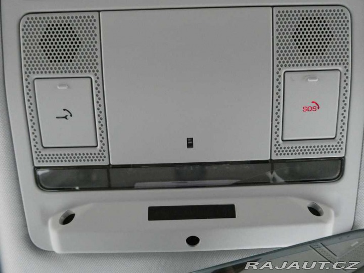 Land Rover Defender 110 3,0 S D200 2025