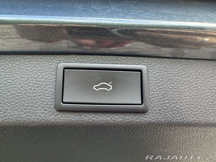 Škoda Karoq 1,0TSI 81kW CLEVER ZÁRUKA 2021