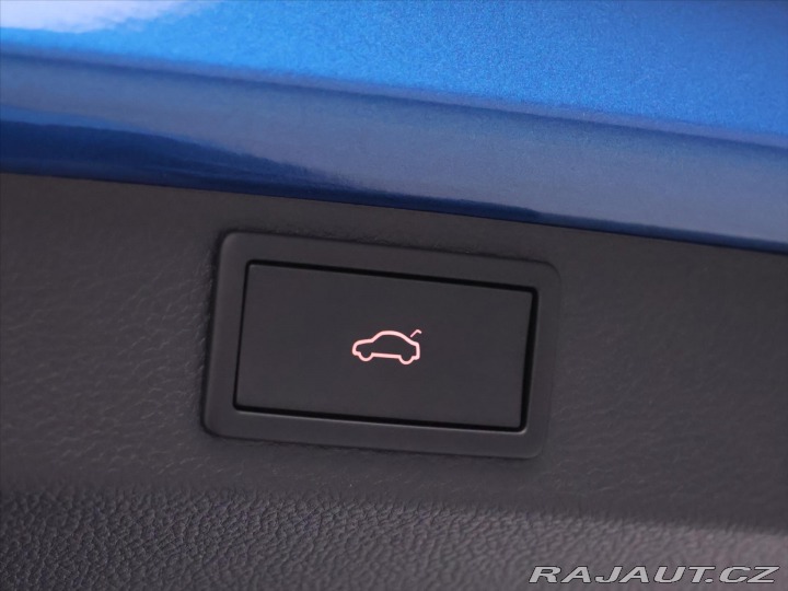 Škoda Karoq 2,0 TDI 4x4 DSG Sportline 2024