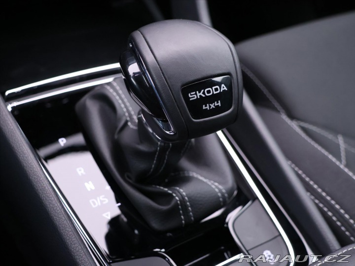 Škoda Karoq 2,0 TDI 4x4 DSG Sportline 2024