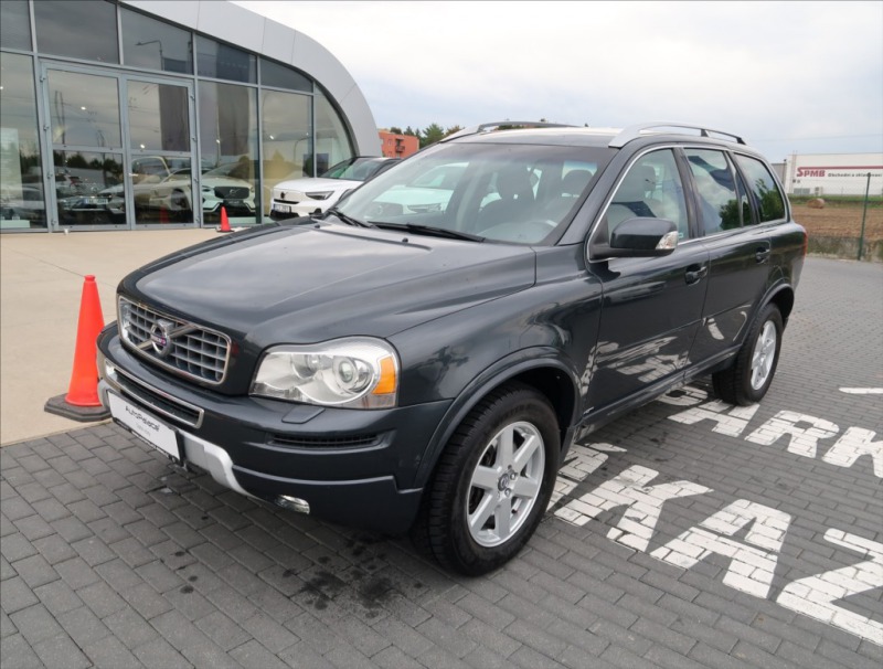 Volvo XC90 2,4 D5 AWD AUT 7-MÍST