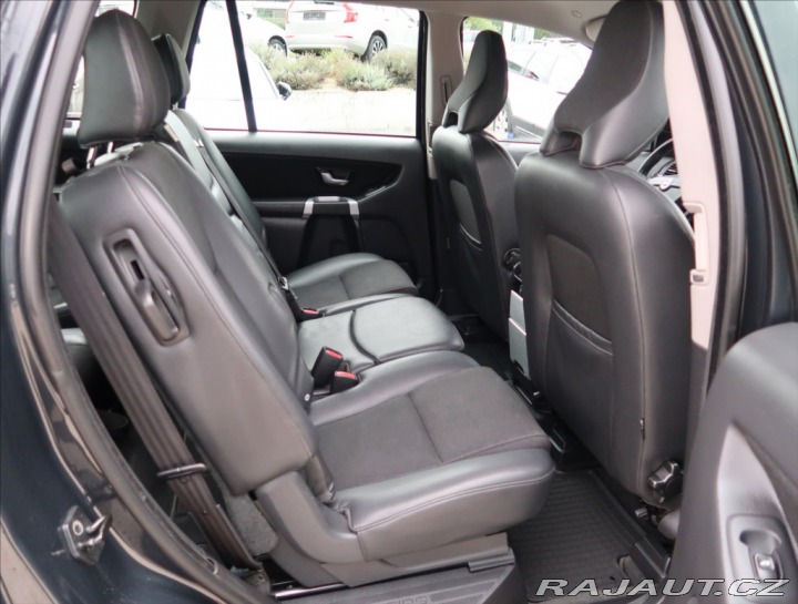 Volvo XC90 2,4 D5 AWD AUT 7-MÍST 2011