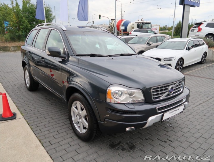 Volvo XC90 2,4 D5 AWD AUT 7-MÍST 2011