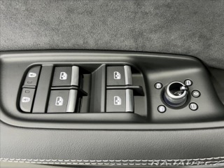 Audi SQ7 4,0 TFSI QUATTRO, 7.MÍST, 2025