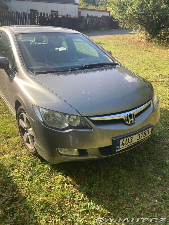 Honda Civic 1,8   103kw 2007 2007