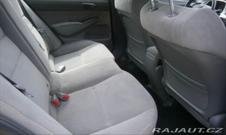 Honda Civic 1,8   103kw 2007 2007