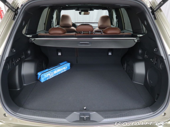 Subaru Forester 4x4 TOURING + zimní kompl 2025