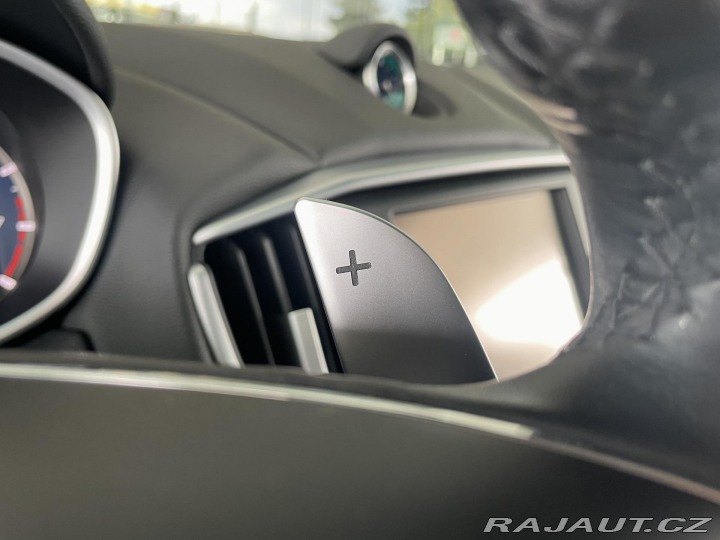 Maserati Ghibli SQ4 302kW*V6*REZERVACE! 2015