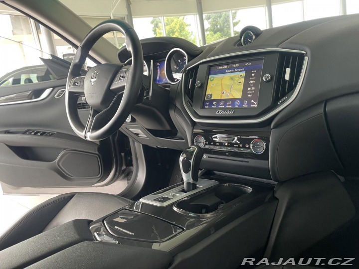 Maserati Ghibli SQ4 302kW*V6*REZERVACE! 2015