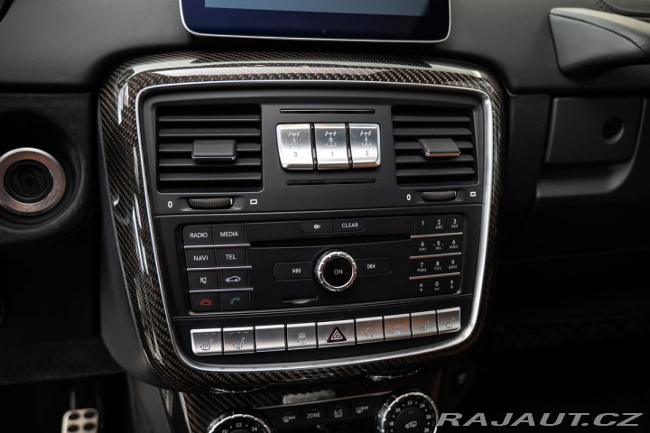 Mercedes-Benz G HarmanKardon/Vyhřívaná/Ve 1800