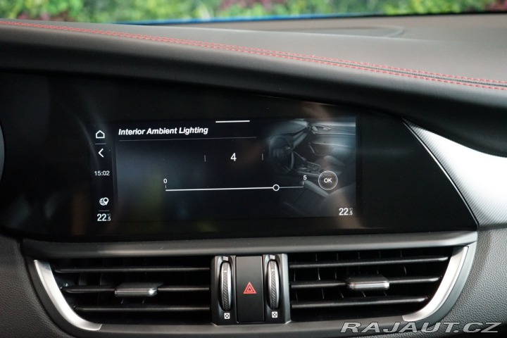 Alfa Romeo Giulia COMPETIZIONE*H/K*LED*ZÁRU 2023