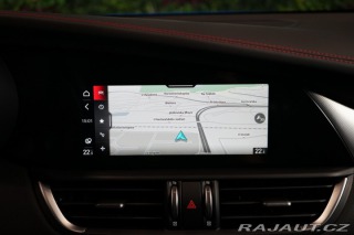 Alfa Romeo Giulia COMPETIZIONE*H/K*LED*ZÁRU 2023