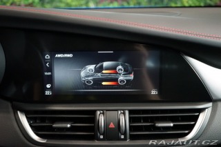 Alfa Romeo Giulia COMPETIZIONE*H/K*LED*ZÁRU 2023