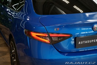 Alfa Romeo Giulia COMPETIZIONE*H/K*LED*ZÁRU 2023