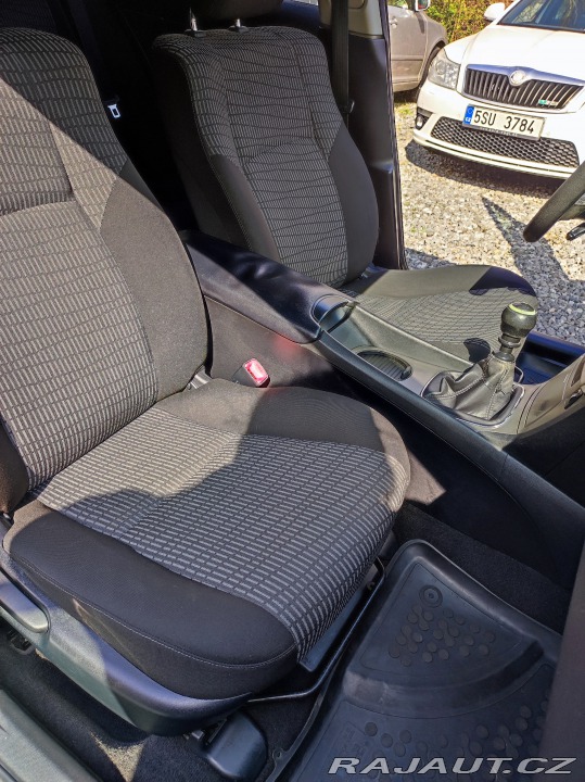 Toyota Avensis T27 - ADT270 L 2010