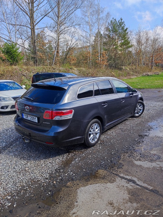 Toyota Avensis T27 - ADT270 L 2010