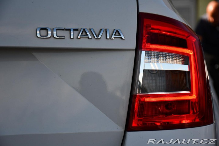 Škoda Octavia 1,6TDi DSG 2019