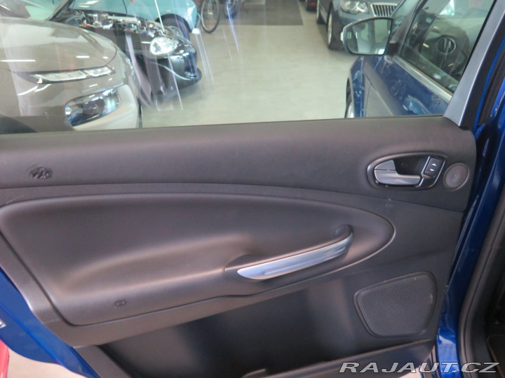Ford S-MAX 2.0TDCi,navi,klima,kamera 2014