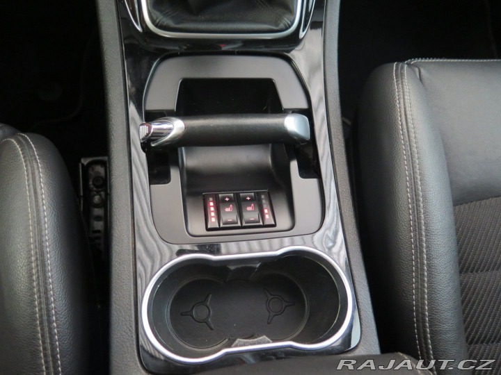 Ford S-MAX 2.0TDCi,navi,klima,kamera 2014
