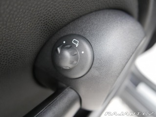 Mini Cooper One 1,6i Klima REZERVACE 2013