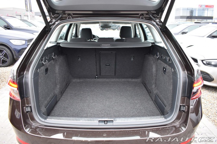 Škoda Superb 2.0 TDI REZERVACE 2020