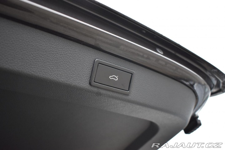 Škoda Superb 2.0 TDI REZERVACE 2020