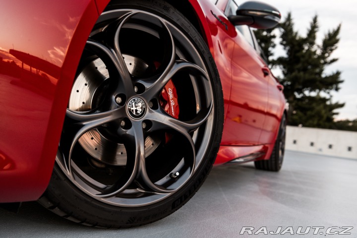 Alfa Romeo Giulia Veloce Ti Sport Q4 2020