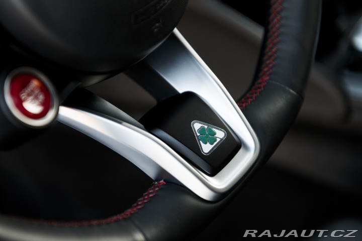 Alfa Romeo Giulia Veloce Ti Sport Q4 2020