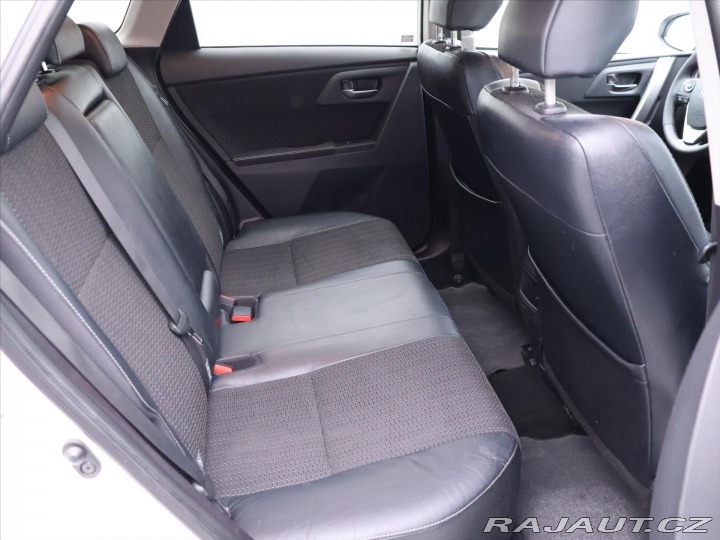 Toyota Auris 2,0 D-4D CZ Sports Style 2014