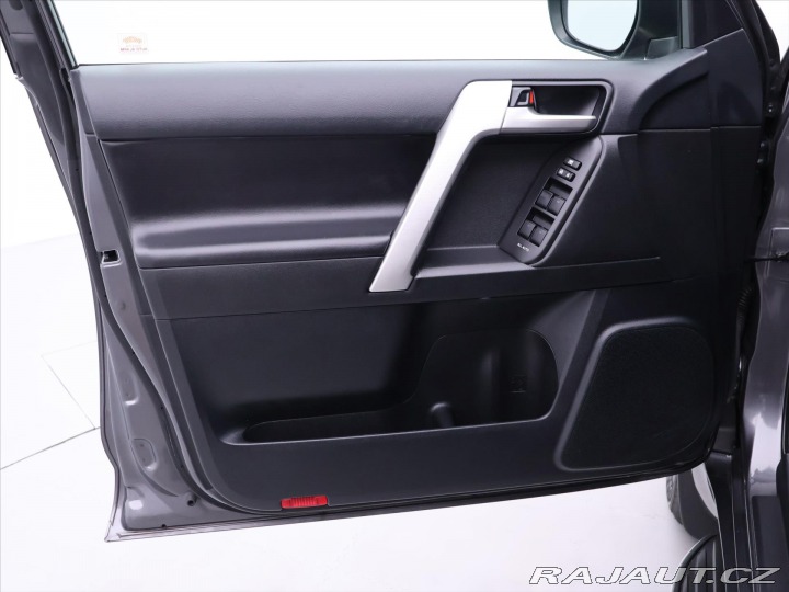 Toyota Land Cruiser 2,8 D-4D 150kW Aut. Invin 2024