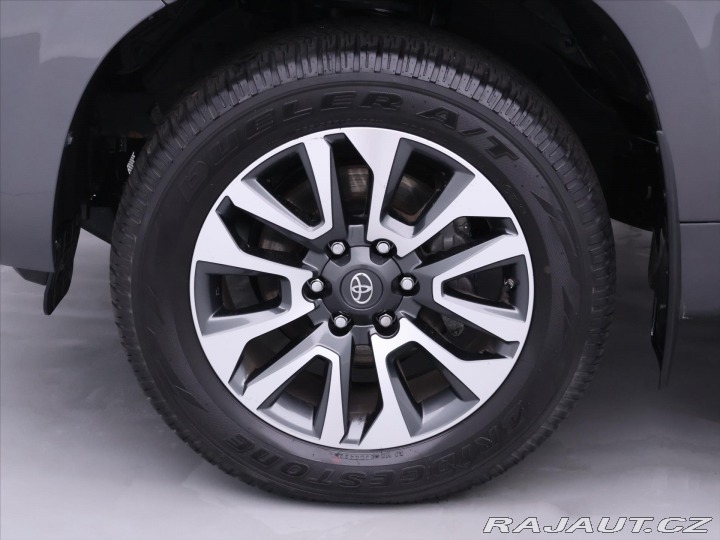Toyota Land Cruiser 2,8 D-4D 150kW Aut. Invin 2024