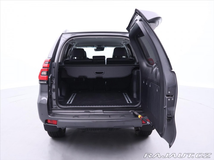 Toyota Land Cruiser 2,8 D-4D 150kW Aut. Invin 2024