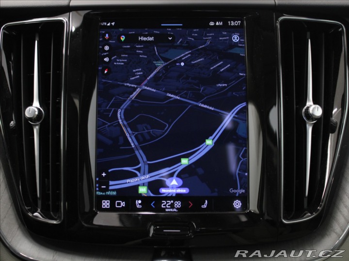 Volvo XC60 2,0 B4 AWD PLUS Akční CEN 2024