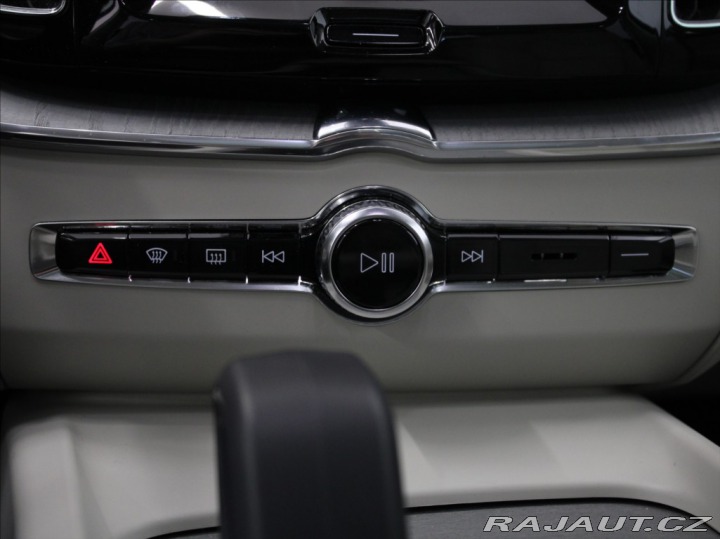 Volvo XC60 2,0 B4 AWD PLUS Akční CEN 2024